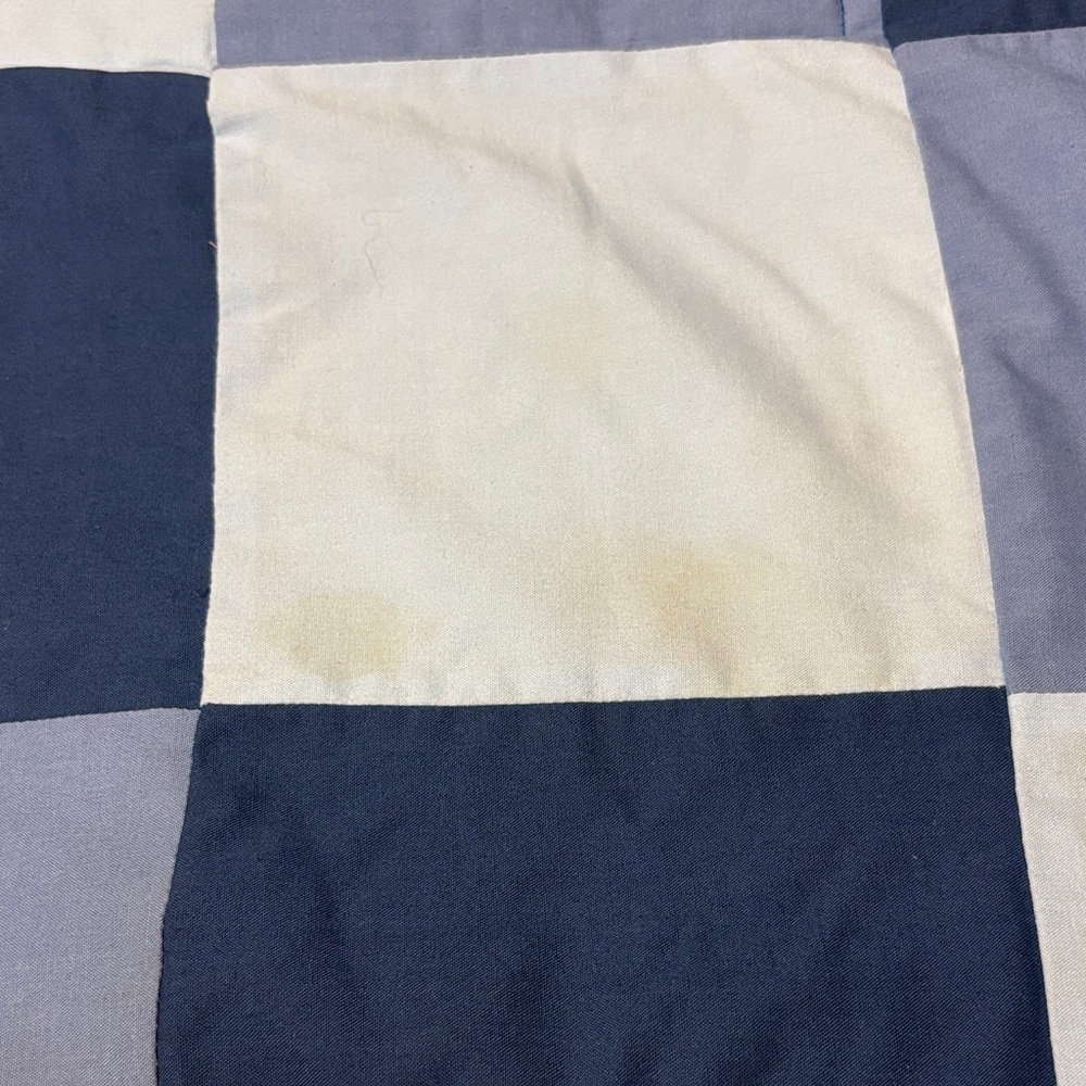 Vintage (1980’s) Disney Quilt with Baby Mickey and Friends - Blue and Multicolor - Picture 10 of 10